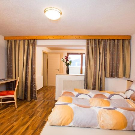 Familienferienhaus Florentine レンゲンフェルト エクステリア 写真