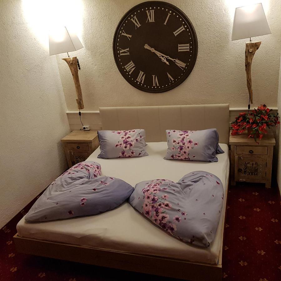 Familienferienhaus Florentine レンゲンフェルト エクステリア 写真