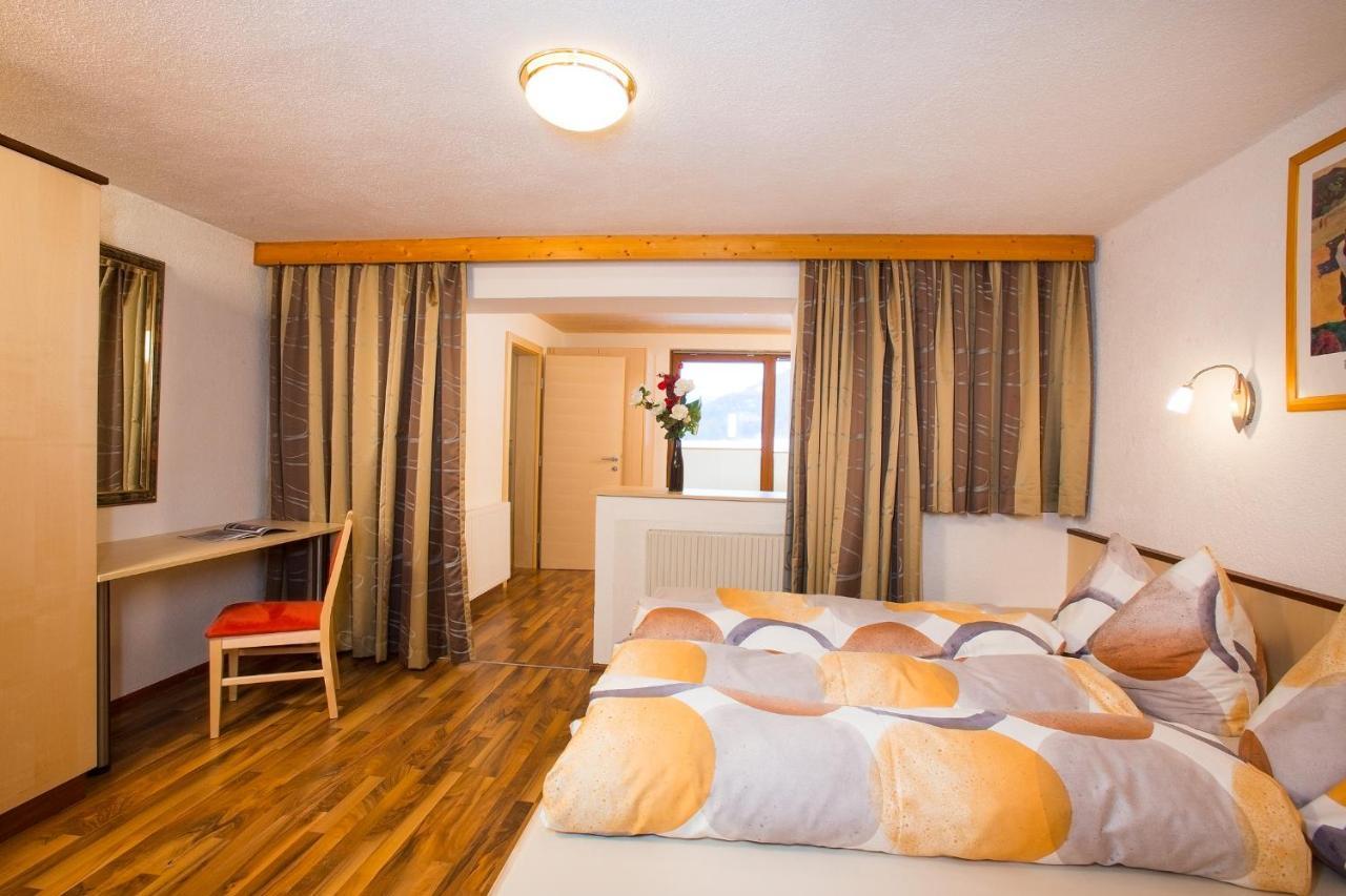 Familienferienhaus Florentine レンゲンフェルト エクステリア 写真