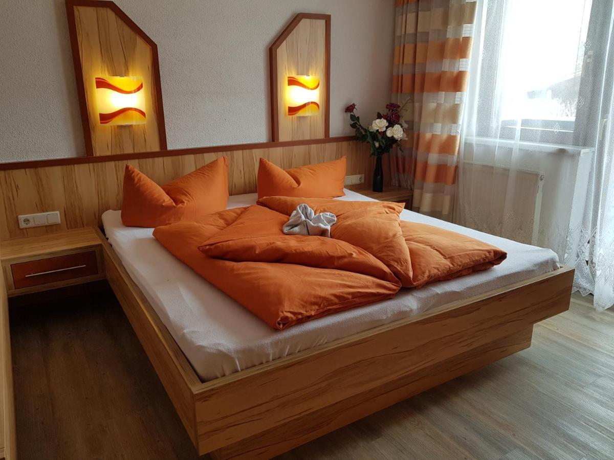 Familienferienhaus Florentine レンゲンフェルト エクステリア 写真