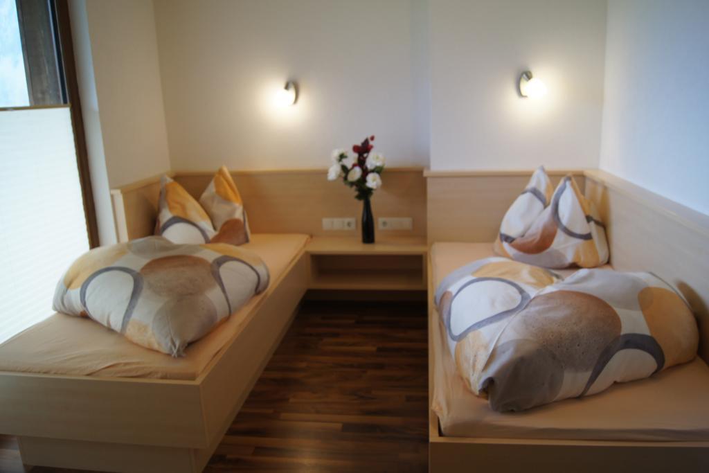 Familienferienhaus Florentine レンゲンフェルト エクステリア 写真